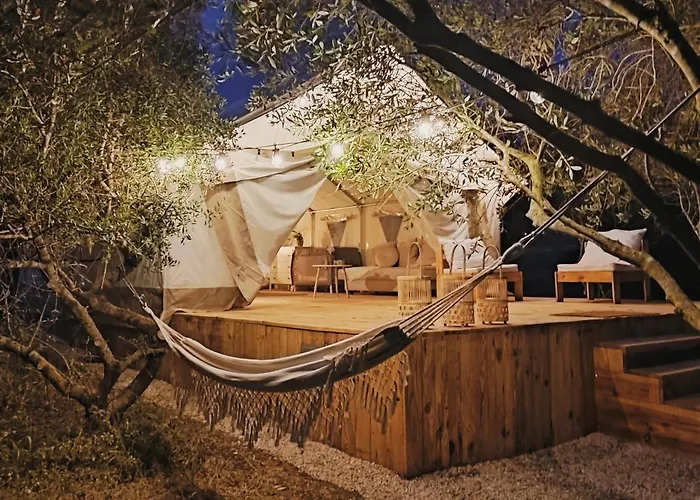 Kemping Tranquilo Glamping Hozanejos