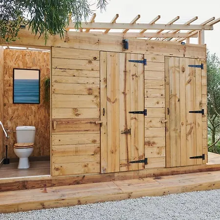 Tranquilo Glamping Campsite Hozanejos
