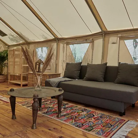 Tranquilo Glamping Campsite Hozanejos