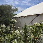 Tranquilo Glamping Κάμπινγκ