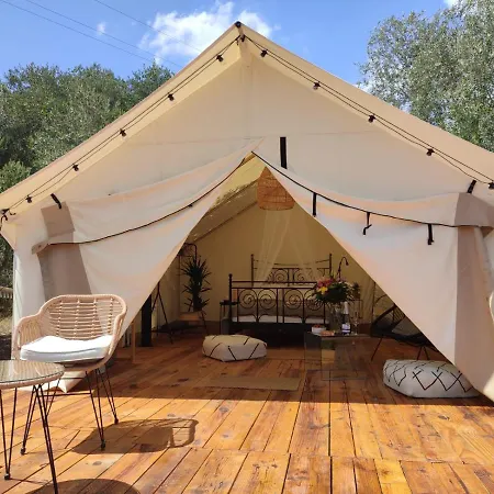 Kemp Tranquilo Glamping Hozanejos