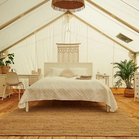 Tranquilo Glamping Hozanejos