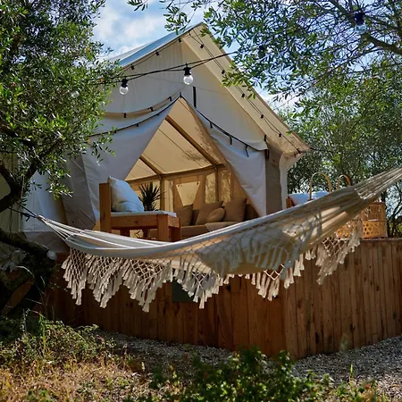 Tranquilo Glamping Kemp *